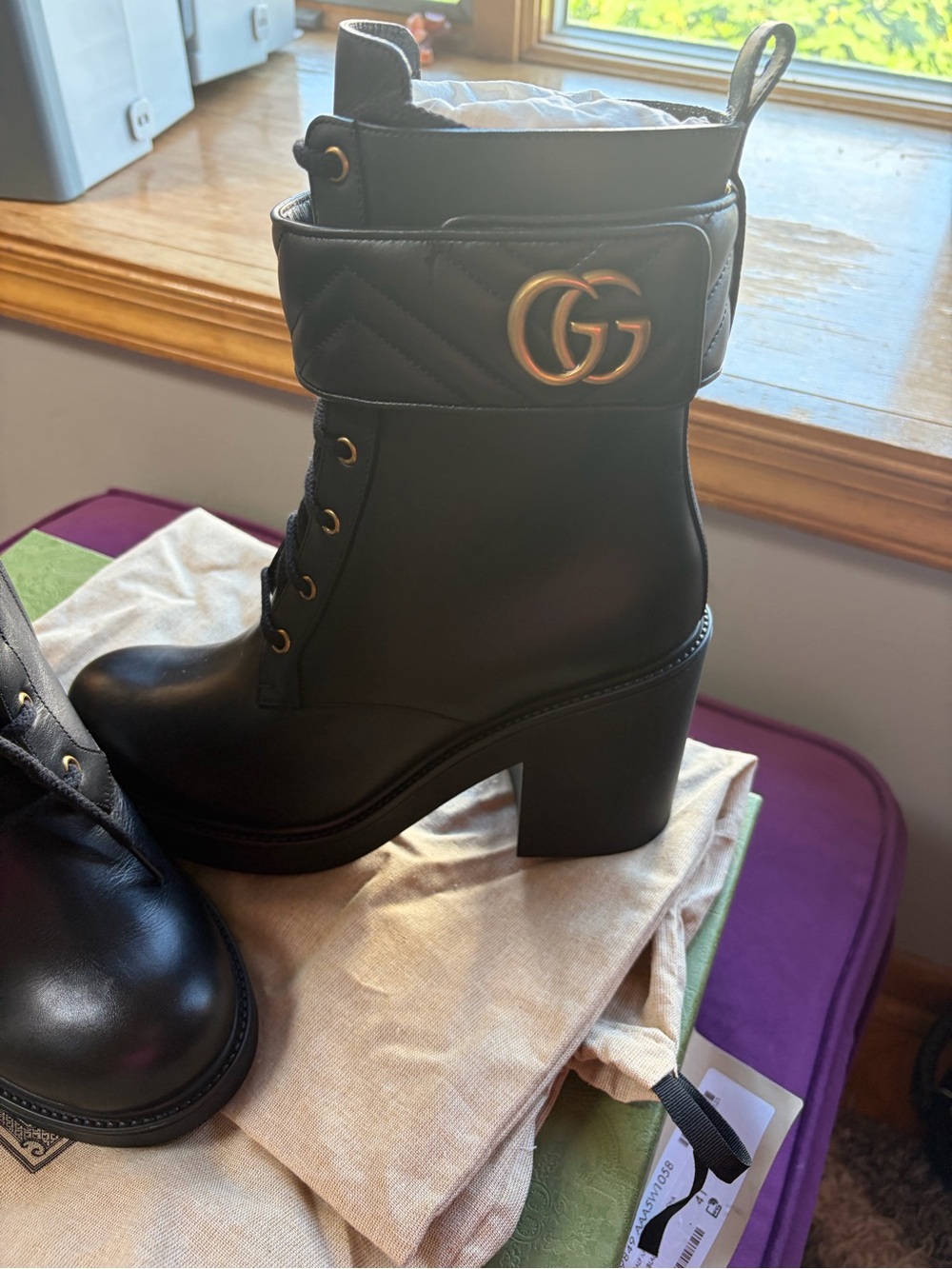 Gucci Black Quilted Cuff Lace-Up Block Heel Boots with Gold GG - Picture 3 of 8